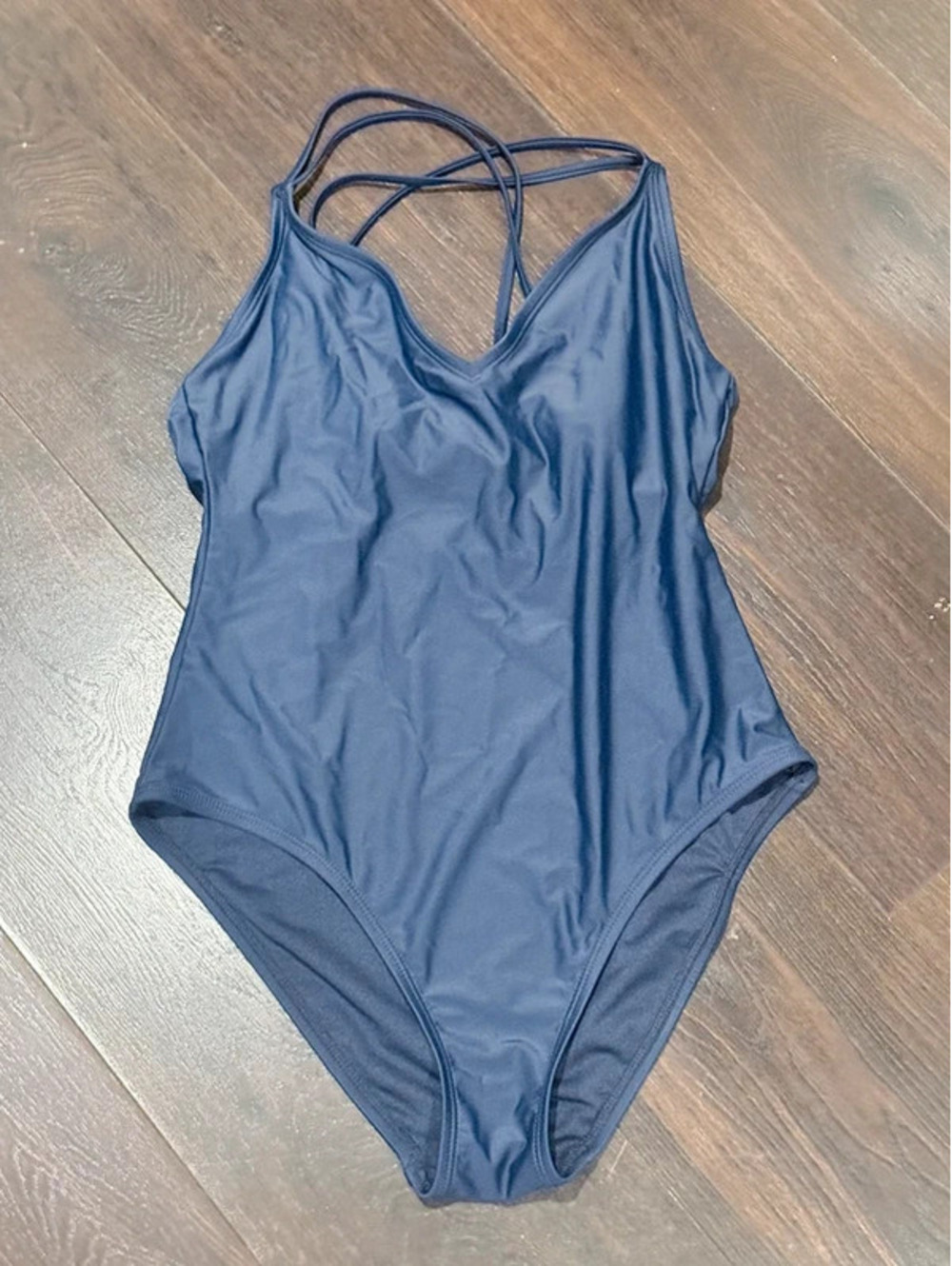 Hurley Women’s One Piece Swimsuit Navy Blue Cross Back Size Large H22